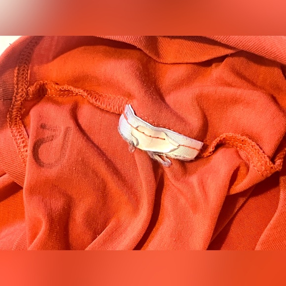 GapFit Breathe Women’s Open Back Orange Tank Top Lightweight Breathable Sz Med - Picture 8 of 14